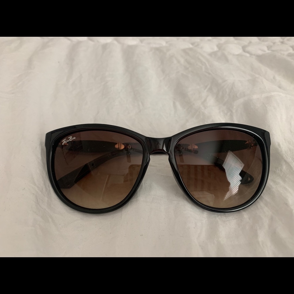 Dark brown Jolie Rose Sunglasses!
